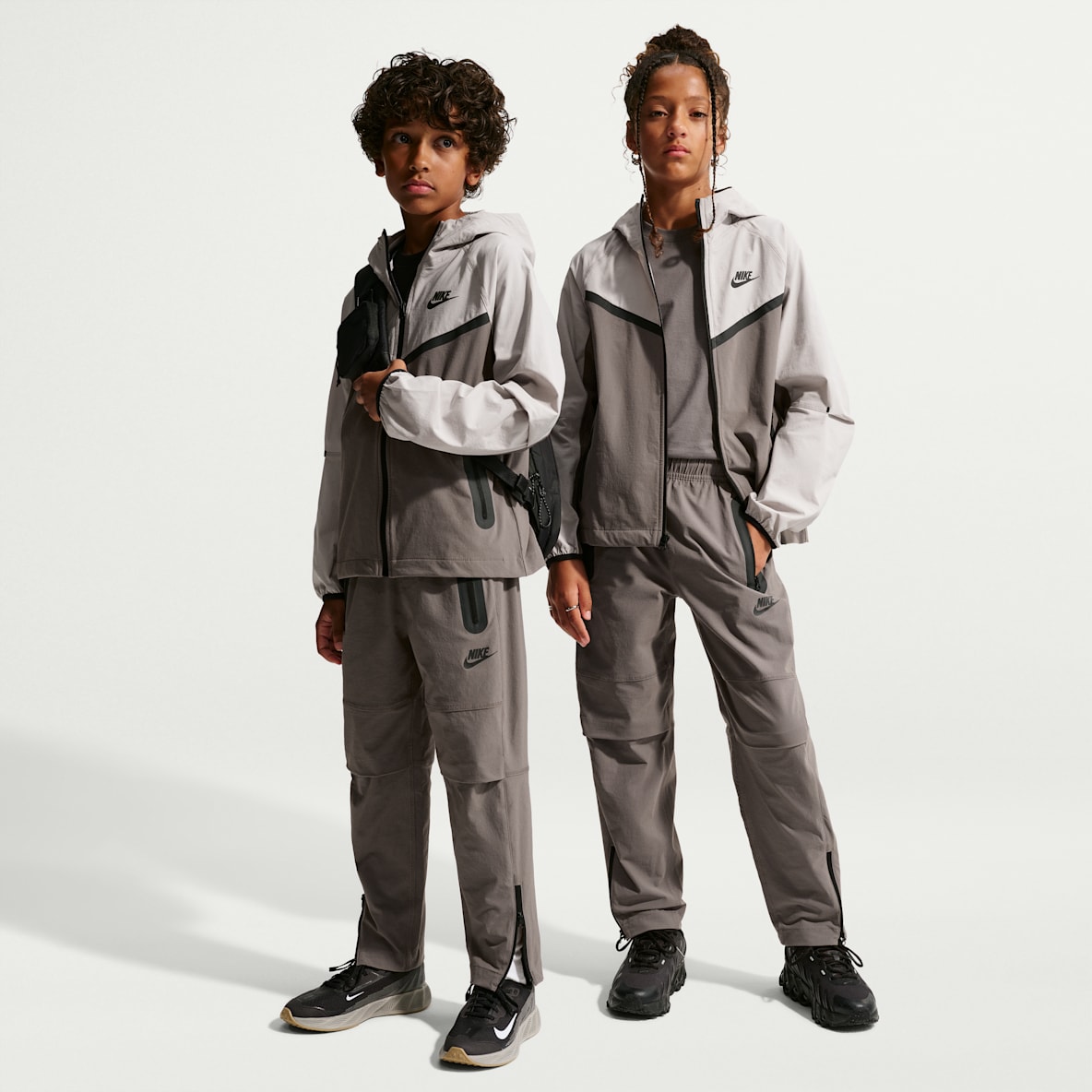 NIKE公式】 グレー ジャージ【ナイキ公式通販】